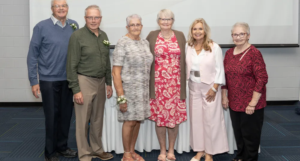2024 Senior Islander of the Year Recipients 