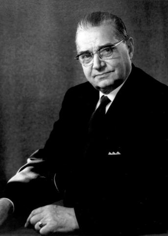 Portrait of Walter Russell Shaw