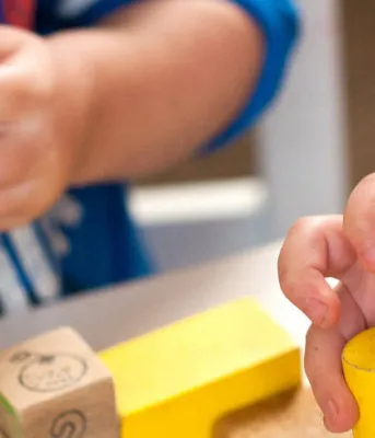 The Family Law Centre provides child-focused programs and services for families going through separation and divorce. The Family Law Centre provides child-focused programs and services for families going through separation and divorce.